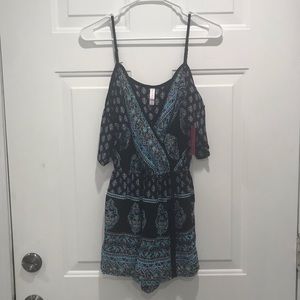 🌼 NWT romper 🌼 5/15 🌼